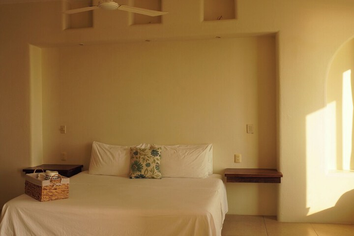 Room 63 of 119