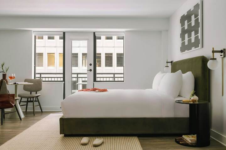 Room 27 of 58