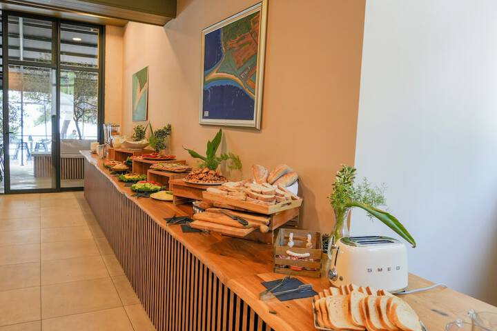 Dining 39 of 71