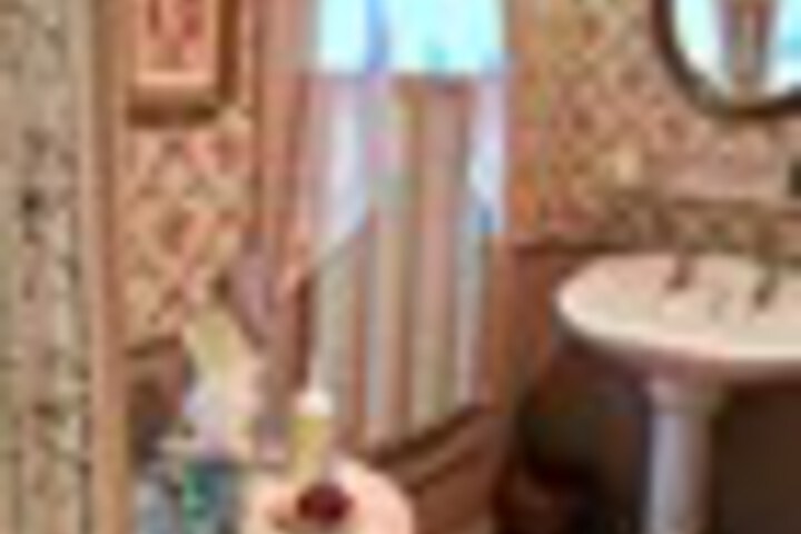 Room 56 of 123