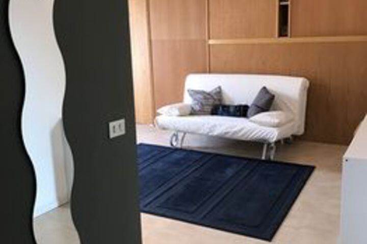 Room 15 of 17