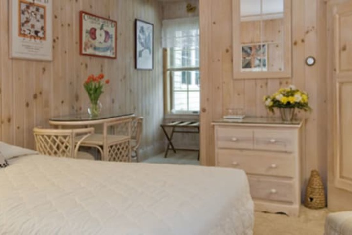 Room 2 of 41