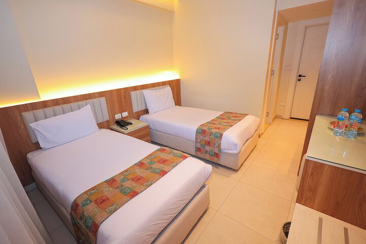Room 30 of 58