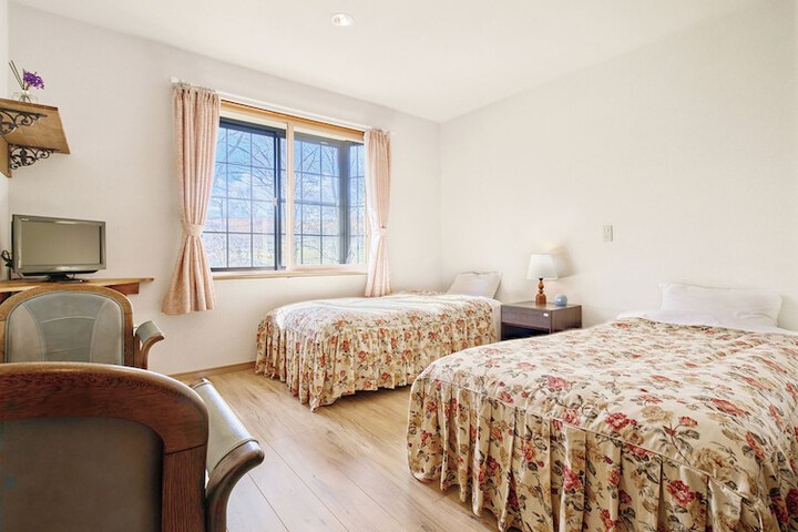 Room 7 of 41