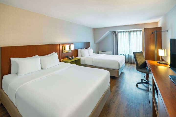 Room 21 of 46