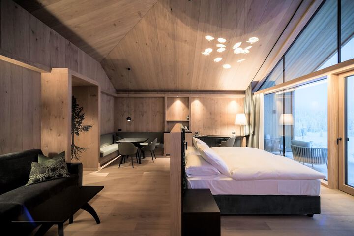 Room 15 of 91