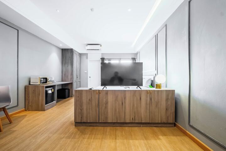 Room 54 of 186