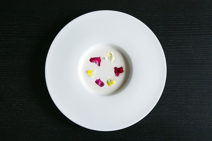 Dining 60 of 89