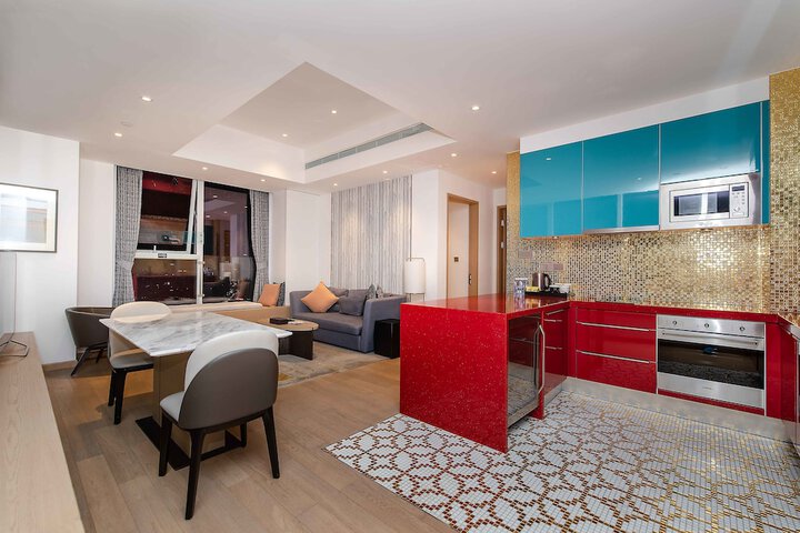 Room 35 of 84