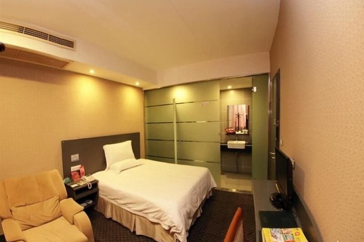 Room 11 of 57