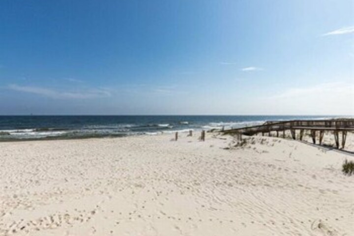 Beach 18 of 64