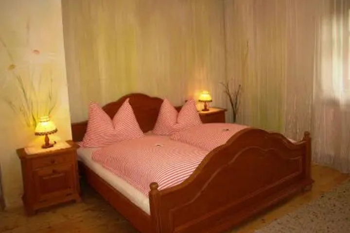 Room 3 of 19