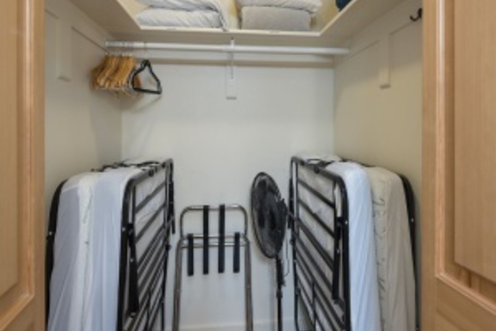 Room 33 of 108