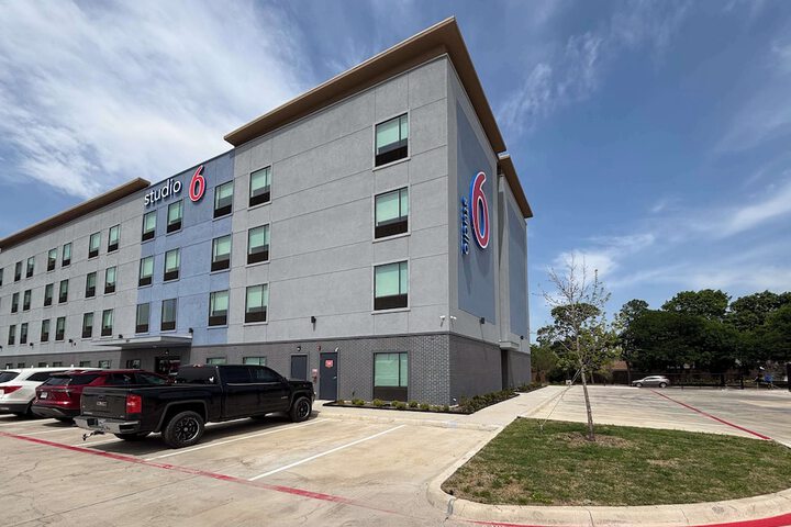Hotel 44 of 44