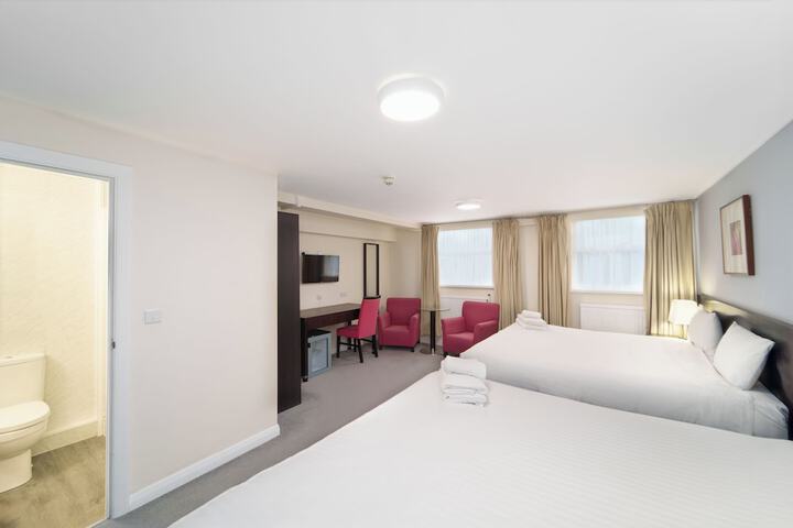 Room 29 of 112