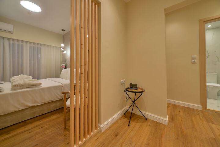 Room 35 of 100
