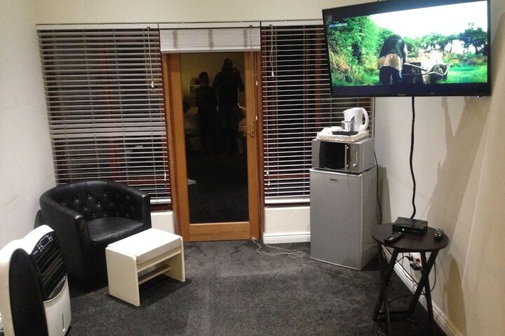 Room 15 of 117