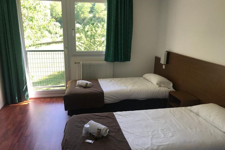 Room 5 of 29