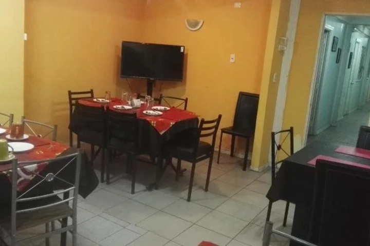 Dining 21 of 23