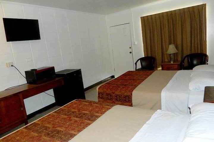 Room 3 of 7