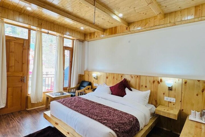 Room 8 of 22