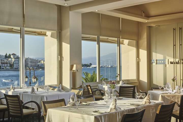 Dining 54 of 88