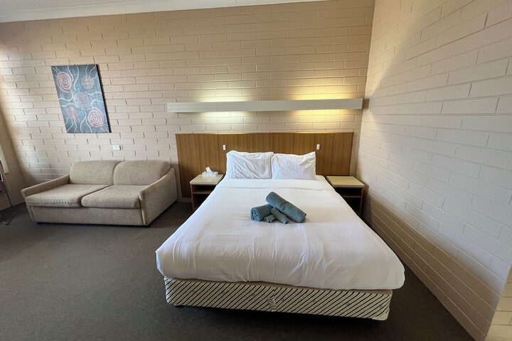 Room 48 of 114