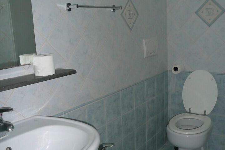 Room 14 of 20