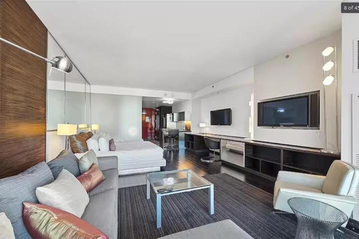 Image of Luxury Hotel Suite With Private Strip View Balcony