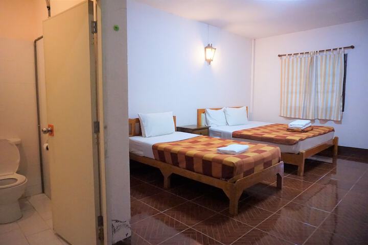 Room 19 of 68