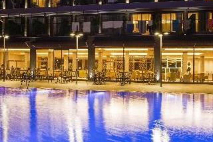 Mirage Hotel & Apartments