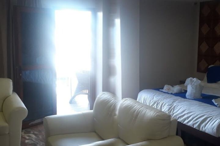 Room 8 of 41