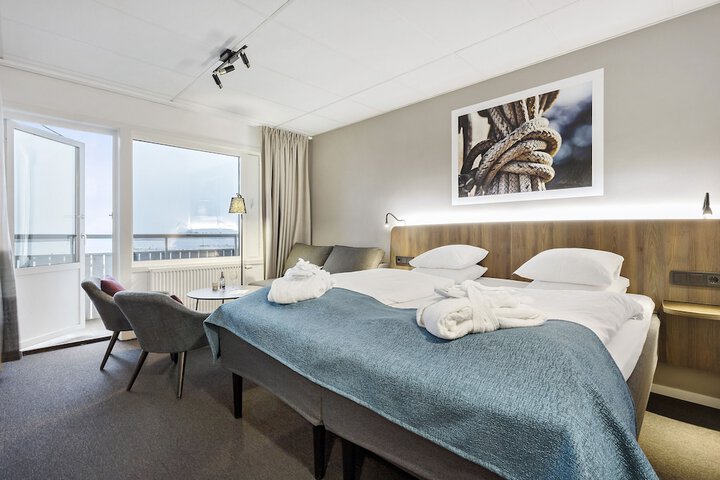 Room 5 of 106