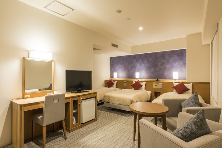 Room 16 of 86