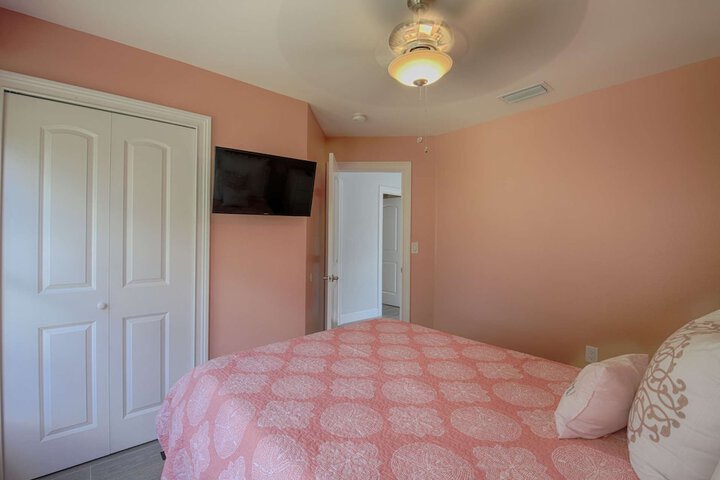 Room 5 of 101