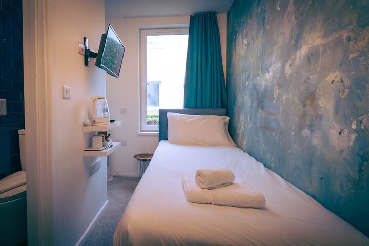 Room 21 of 60