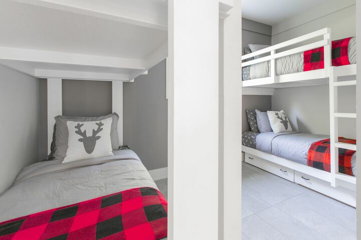 Room 3 of 23