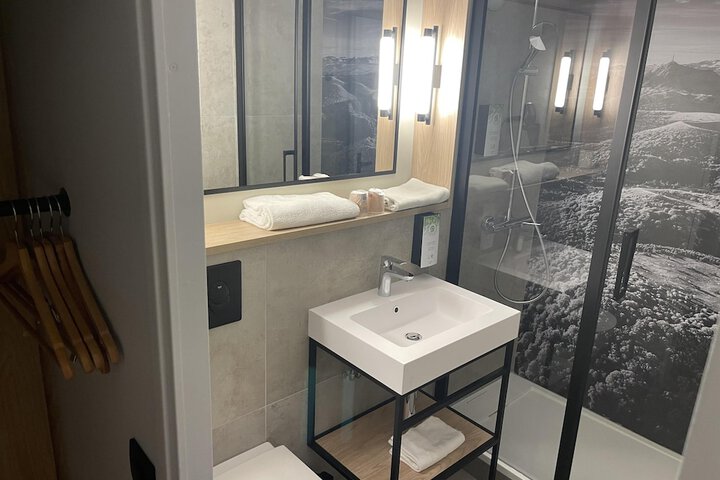 Room 19 of 50