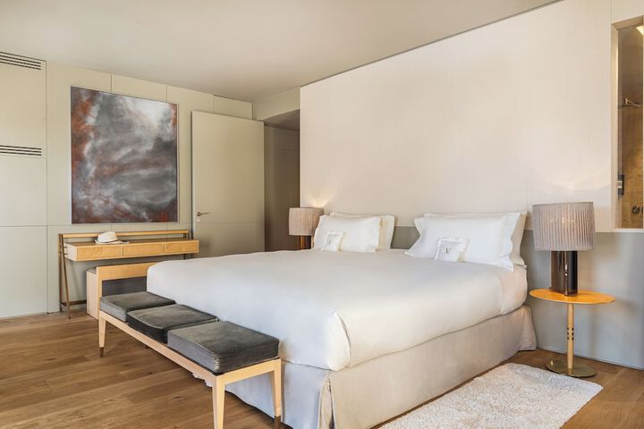 Room 40 of 123