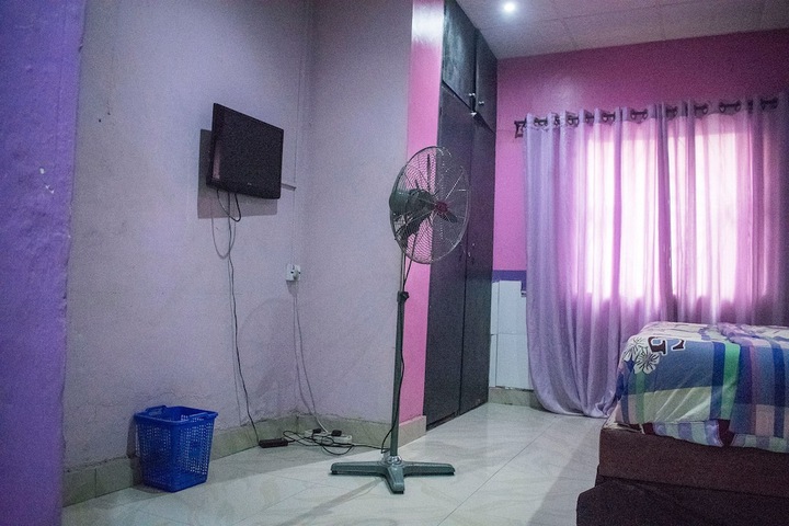 Room 11 of 22