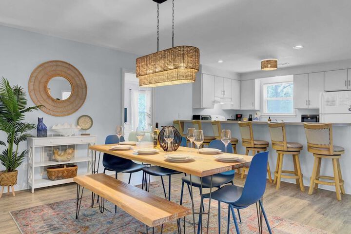 Ion by Avantstay Walk to Beach Dining, Shopping Central Location Deck