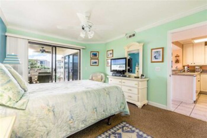 Room 18 of 26