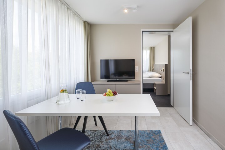 Room 17 of 35