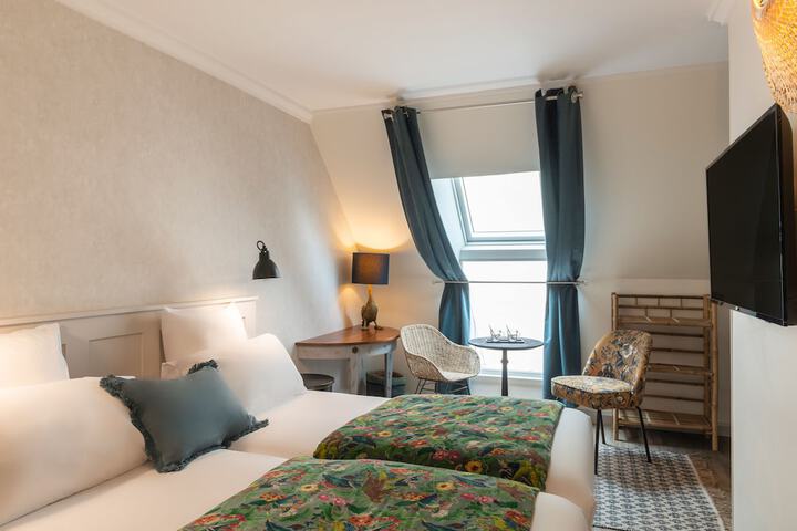 Room 14 of 35