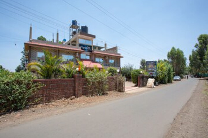 Hotel 4 of 16
