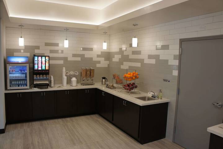 Breakfast area