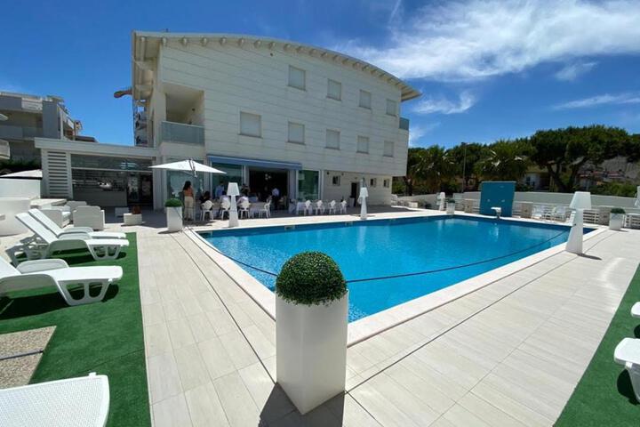 Elite Boutique Hotel