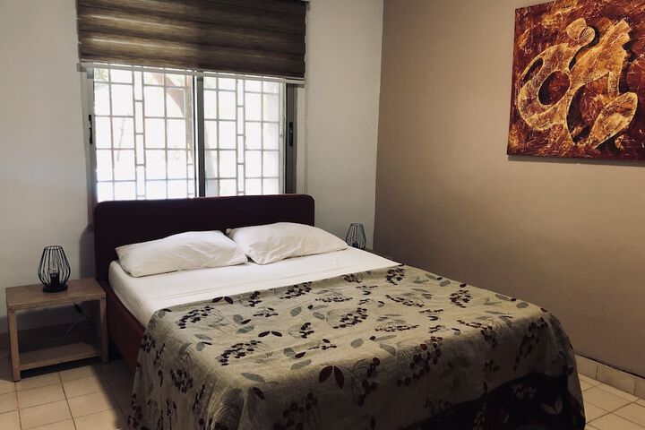 Room 10 of 27