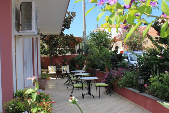 Terrace/Patio 22 of 43