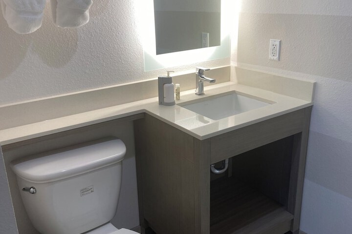 Room 17 of 21
